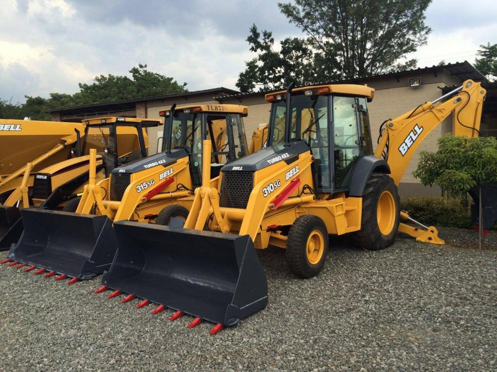 Solar farm lifting operations